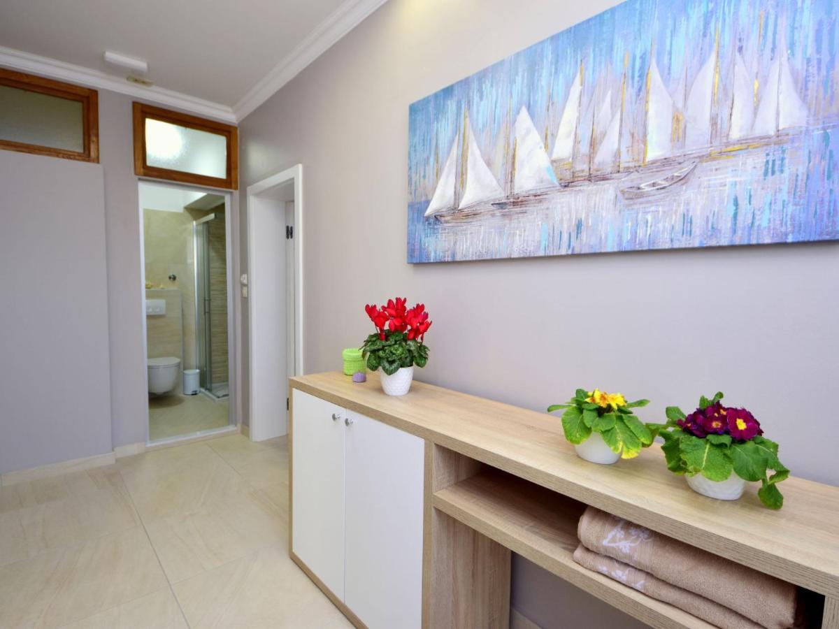 Apartment Mornar-2 By Interhome Trogir Ngoại thất bức ảnh